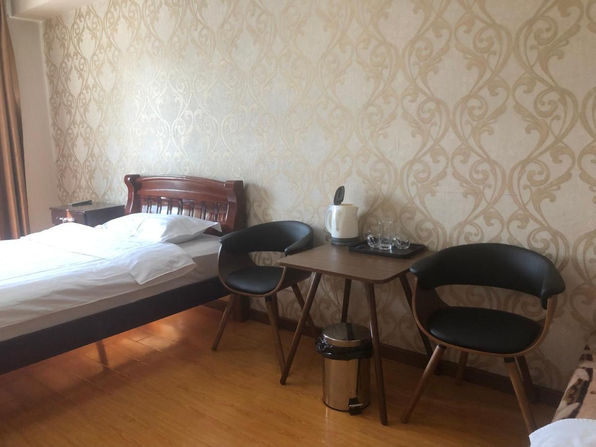 Land Hotel Ułan Bator Zewnętrze zdjęcie