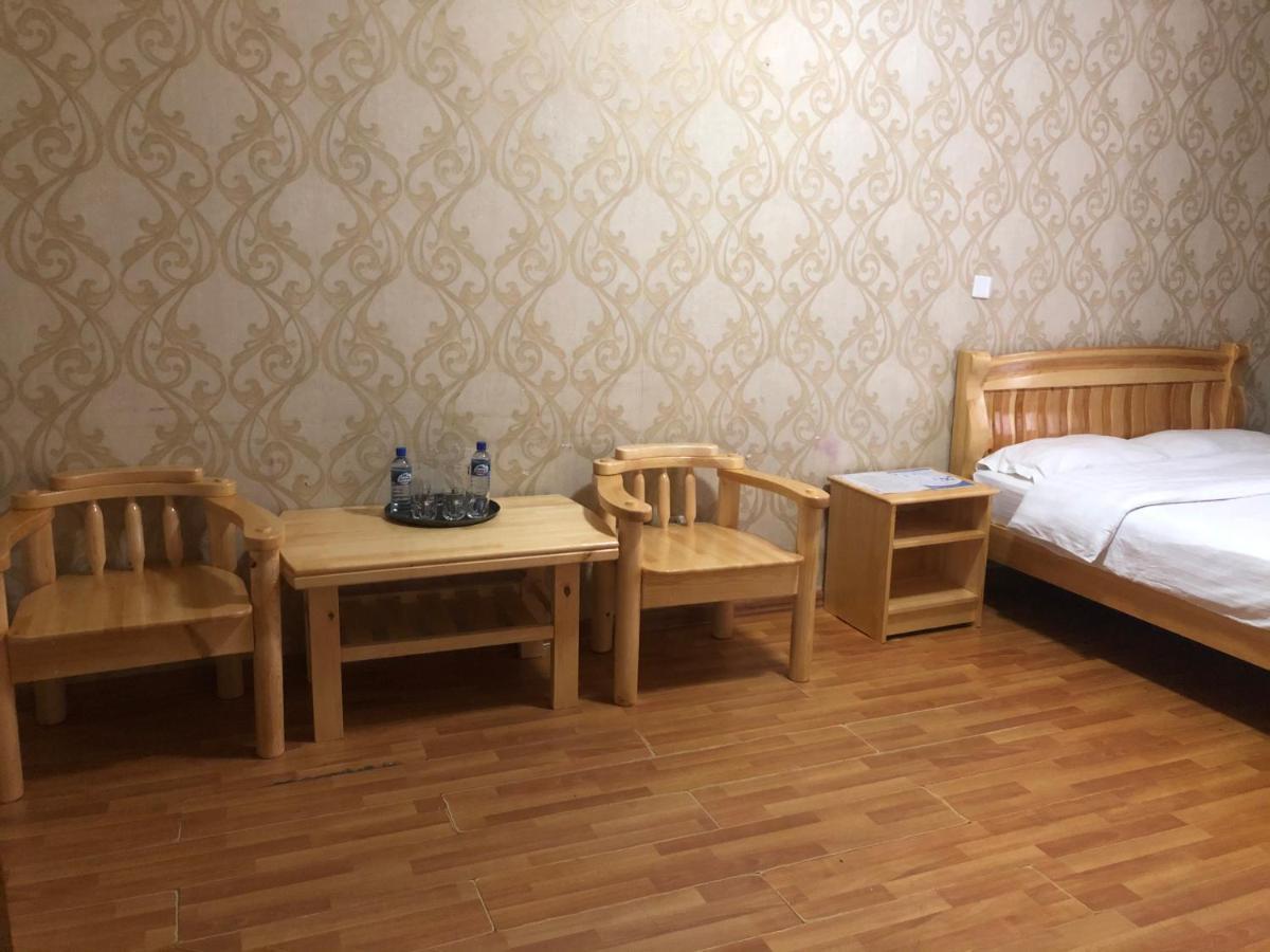 Land Hotel Ułan Bator Zewnętrze zdjęcie